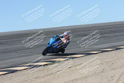 media/Oct-13-2025-Moto Forza (Mon) [[a66d839500]]/3-B Group/Session 2 (Bowl)/